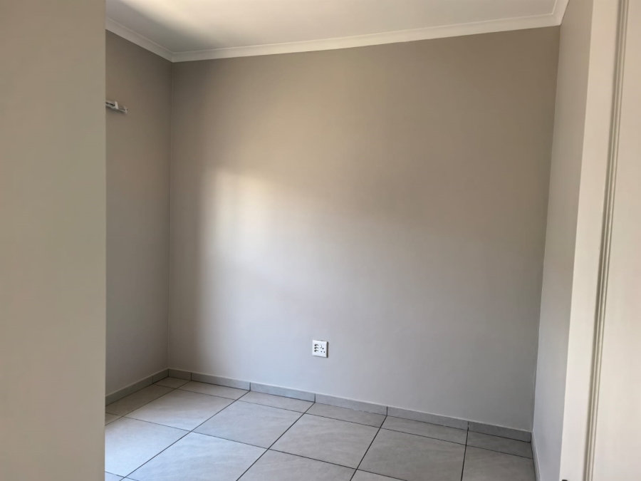 To Let 3 Bedroom Property for Rent in Parklands North Western Cape